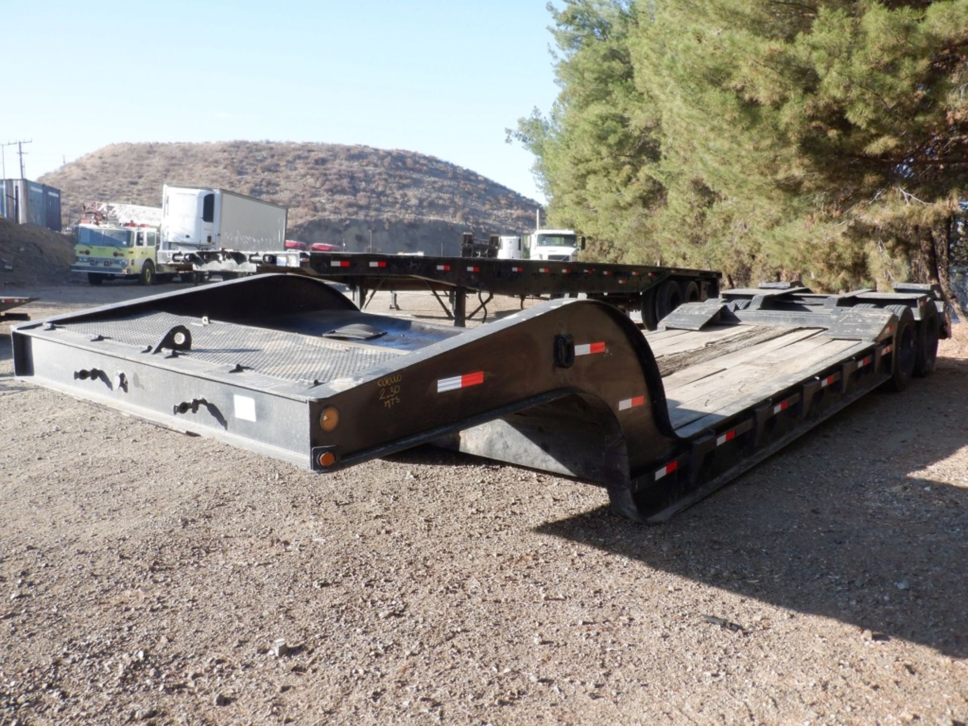 Beall 40 Ton Lowbed Trailer,