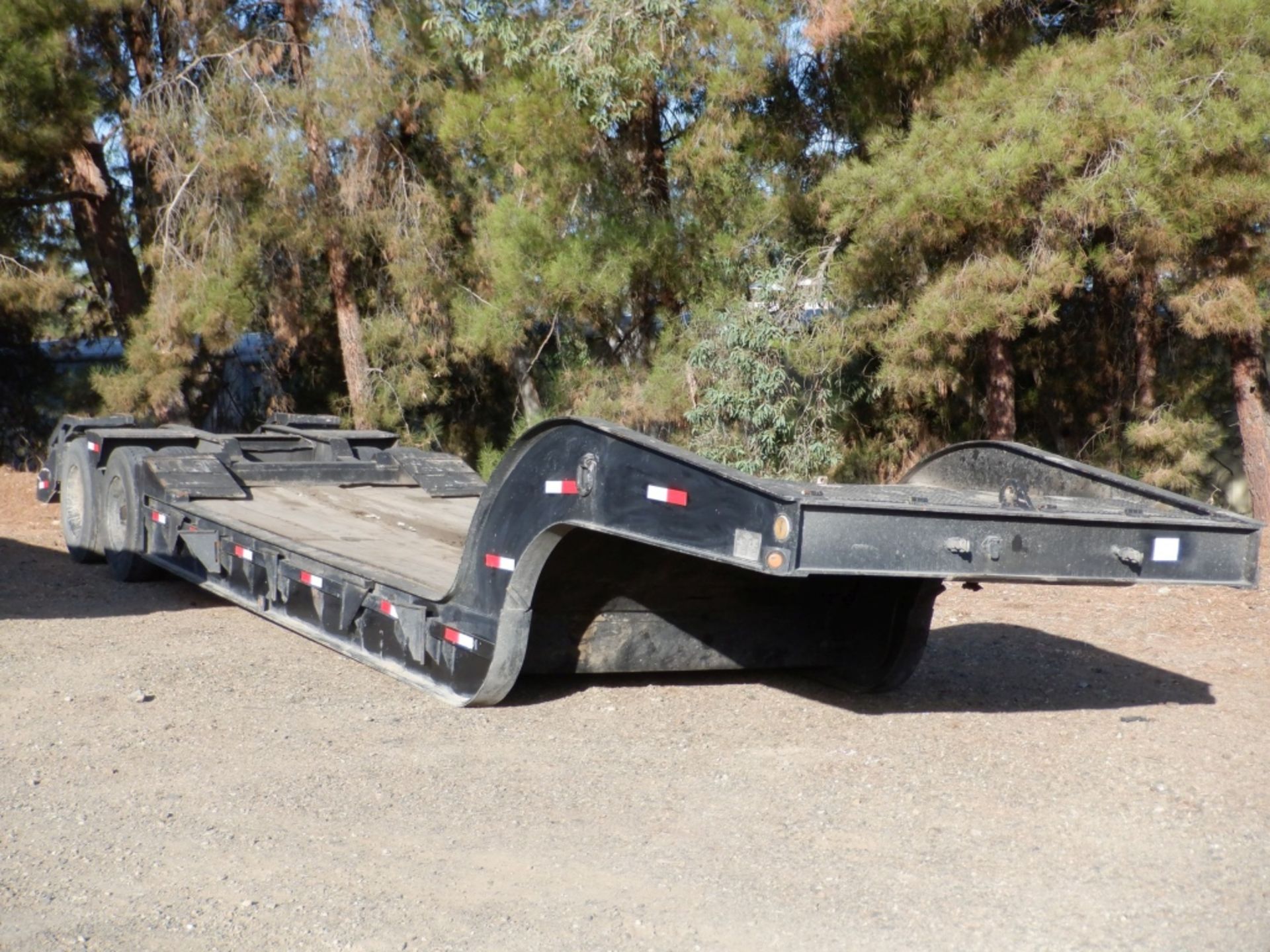 Beall 40 Ton Lowbed Trailer, - Image 2 of 9