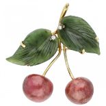 Yellow gold cherry brooch with approx. 0.04 ct. diamond, nephrite and pink common opal - 14 ct.