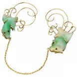 Double yellow gold brooch connected with chain, with carved jade in the shape of two fish - 14 ct.