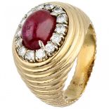 Yellow gold rosette ring with approx. 0.28 ct. diamond and natural ruby - 18 ct.