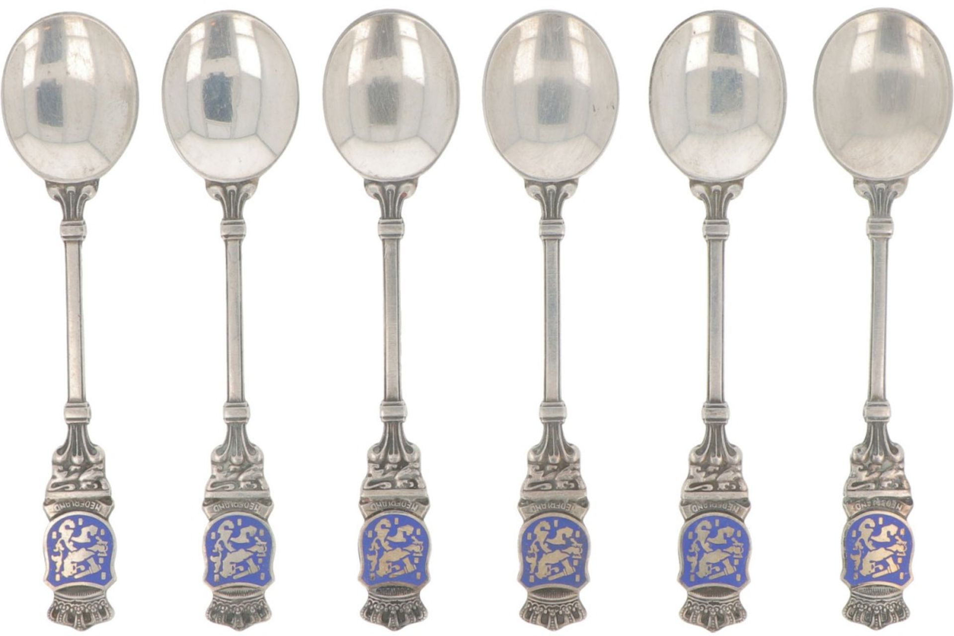 (6) Piece lot of teaspoons of silver.