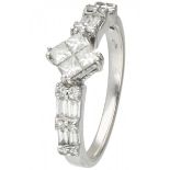 White gold ring set with approx. 0.68 ct. diamond - 18 ct.