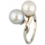 White gold ring, with cultivated freshwater pearl - 14 ct.