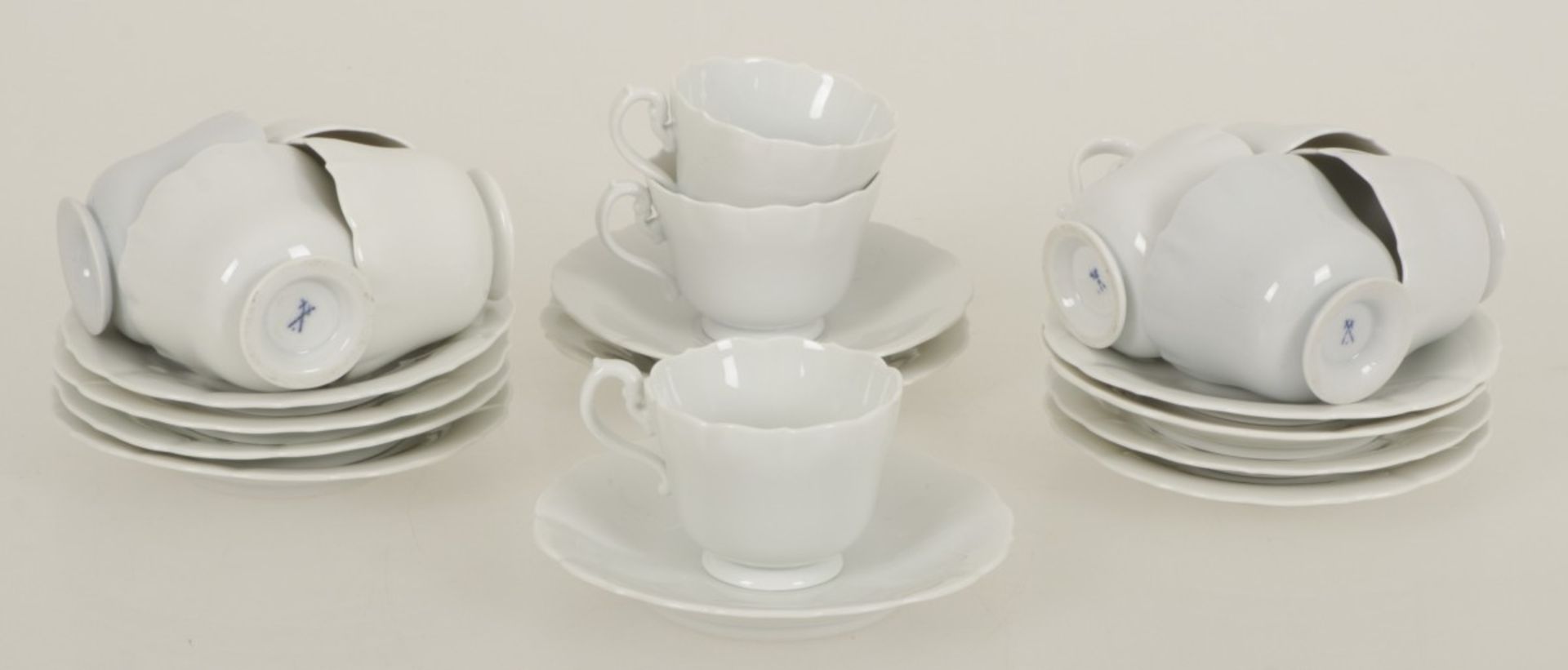 A set of (11) porcelain cups and saucers. Meissen, 1st half 20th century.
