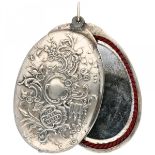 Silver richly decorated medallion mirror pendant - 800/1000.