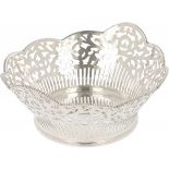 Puff basket silver-plated.