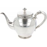 Tea pot silver.