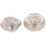 (2) piece lot of silver pill / snuff boxes.
