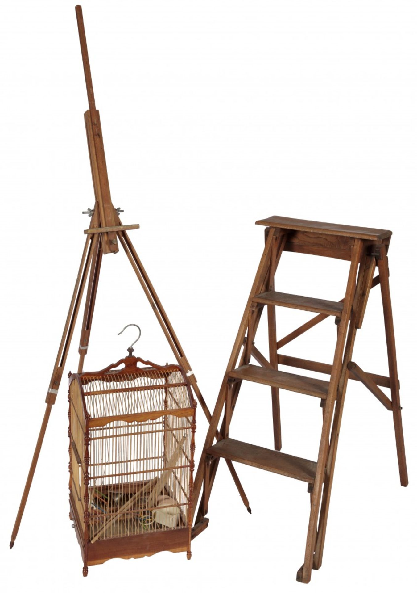 A lot comprising of a field easel, steps and a birdcage, 20th century.