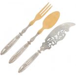 (3) piece cutlery set silver.