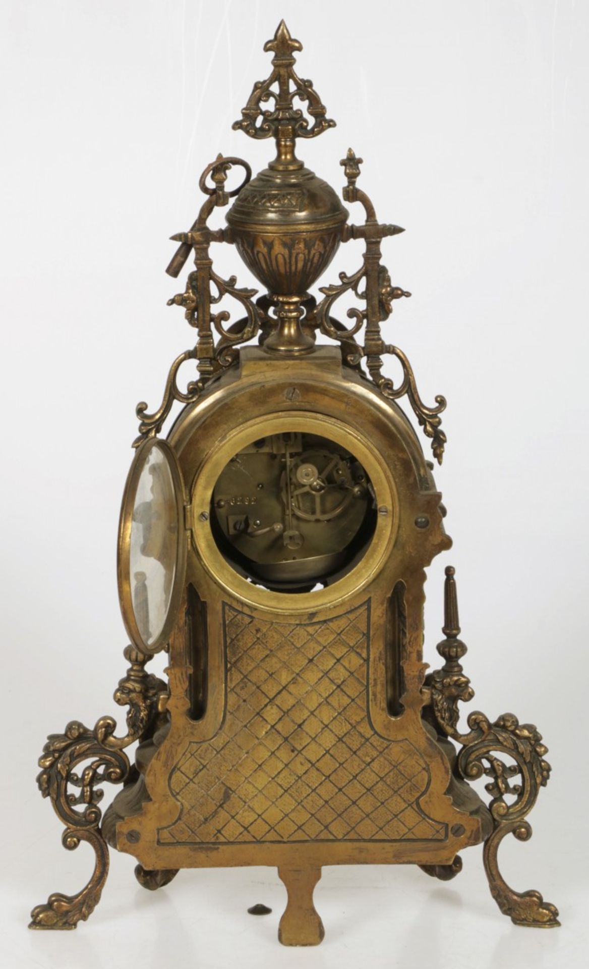 A Louis XVI-style chimney clock, Belgium, ca. 1900. - Image 2 of 2