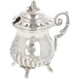 Mustard pot silver.