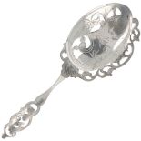 Pie scoop silver.