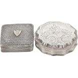 (2) piece lot of peppermint boxes silver.