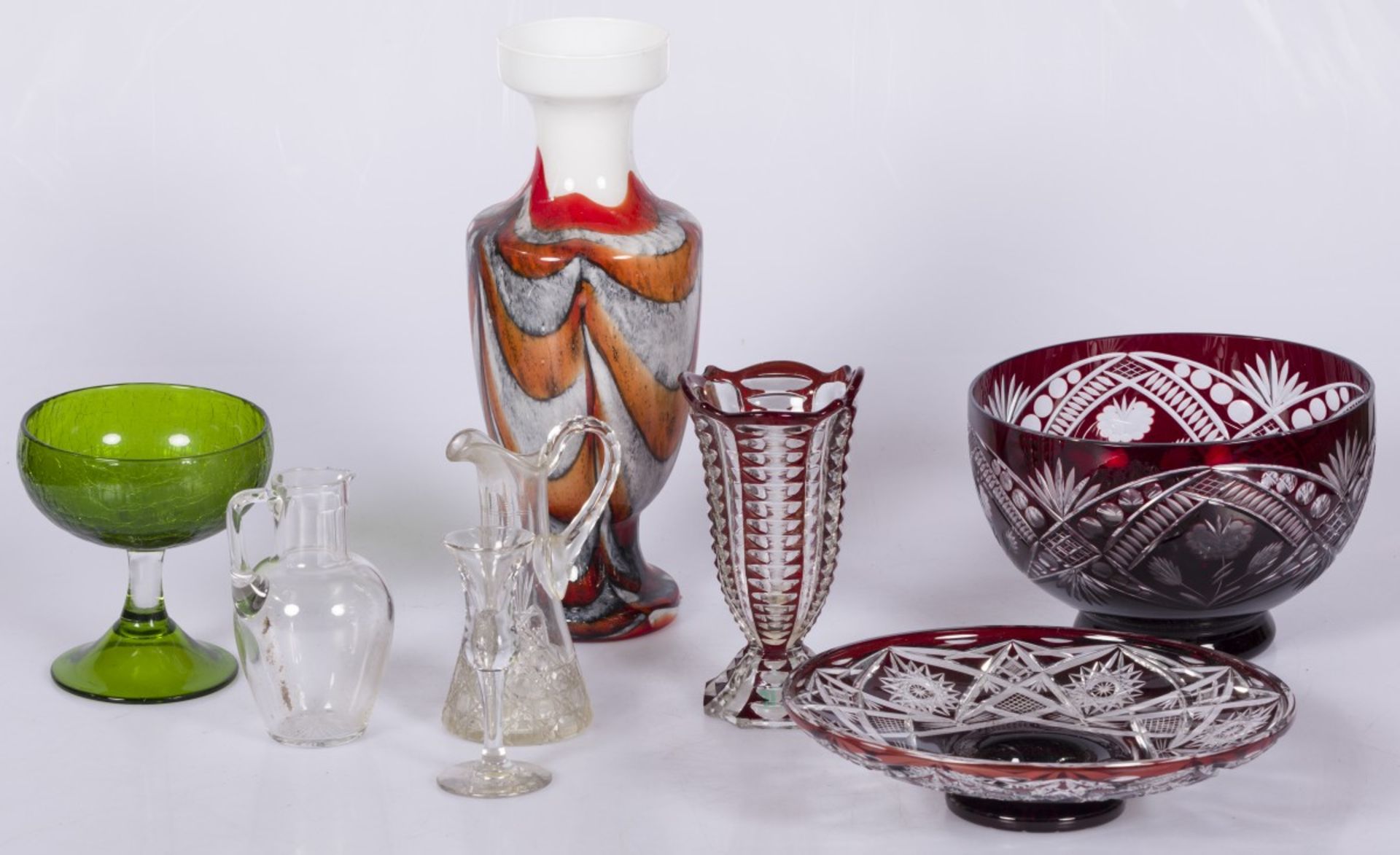 A lot with various glassware a.w. "Bohemian" glass, 20th century.