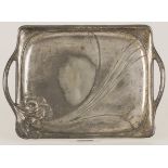 An Art Nouveau silvered pewter serving tray with decorative reliëf, Germany, ca. 1900.