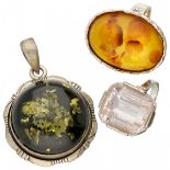 Lot of two silver rings and pendant set with amber and aquamarine - 925/1000.