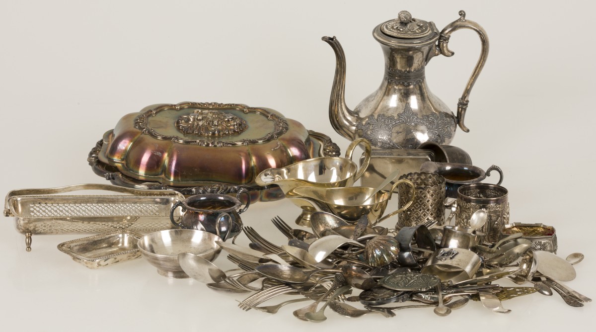 A large lot of silver-plated items, 20th century.