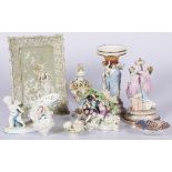 A lot comprised of various porcelain items, a.w. a porcelain vase with the three graces, 20th centur