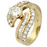 Yellow gold entourage ring set with approx. 1.90 ct. diamond - 14 ct.