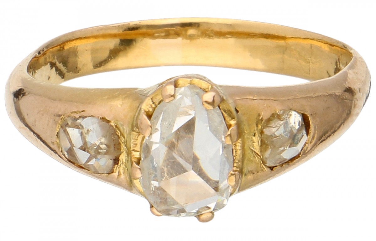 Yellow gold three-stone ring set with rose cut diamonds - 18 ct. - Image 2 of 3