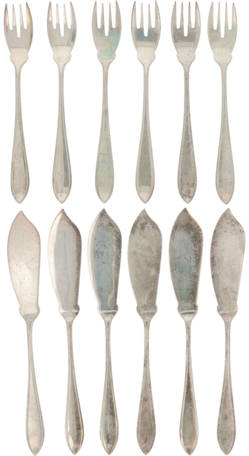 (12) piece set of silver fish cutlery.