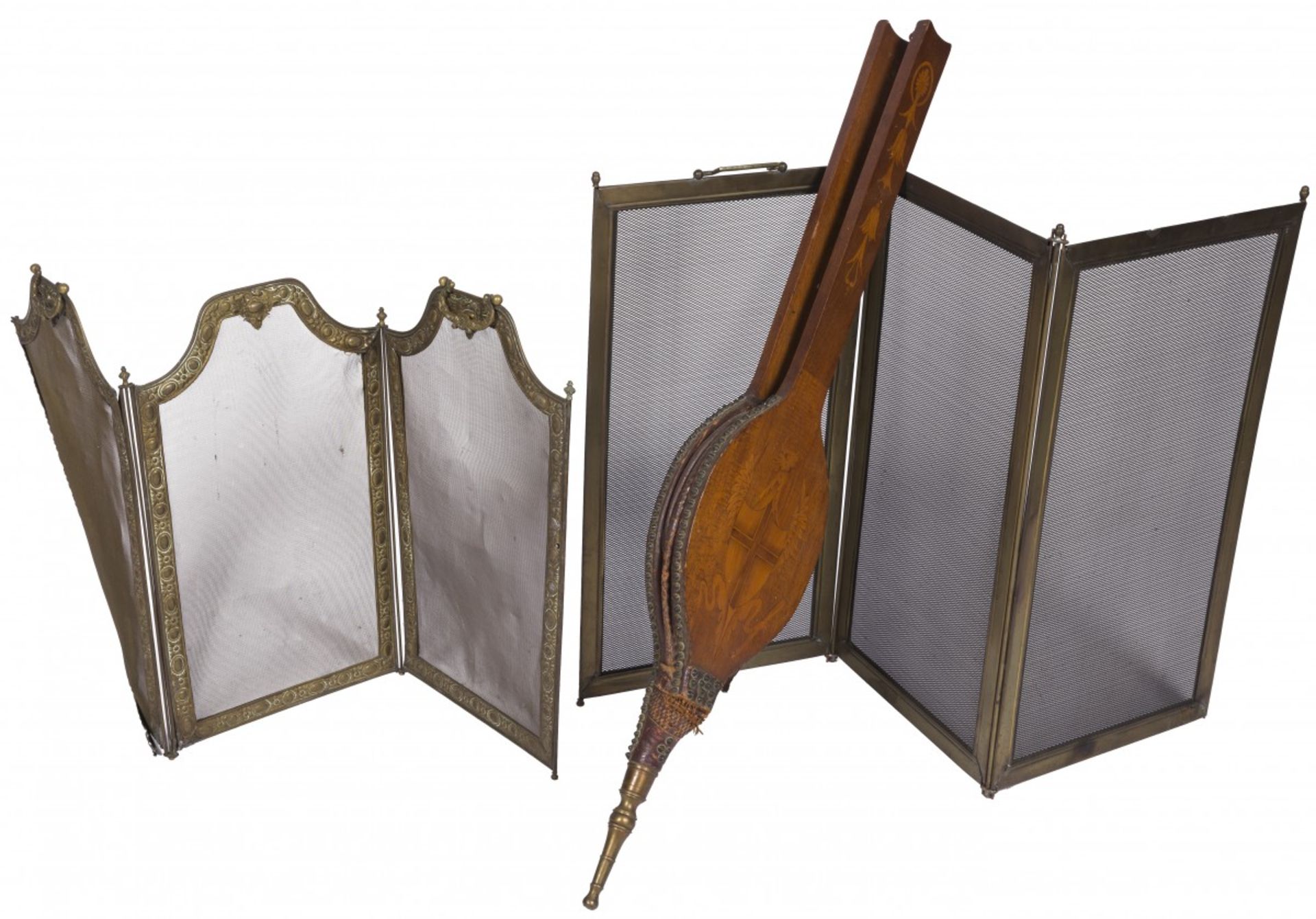 A lot with (2) firescreens and bellows, 20th century.