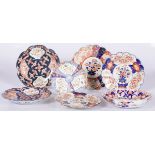 A lot of various Imari plates and chargers, Japan, 20th century.