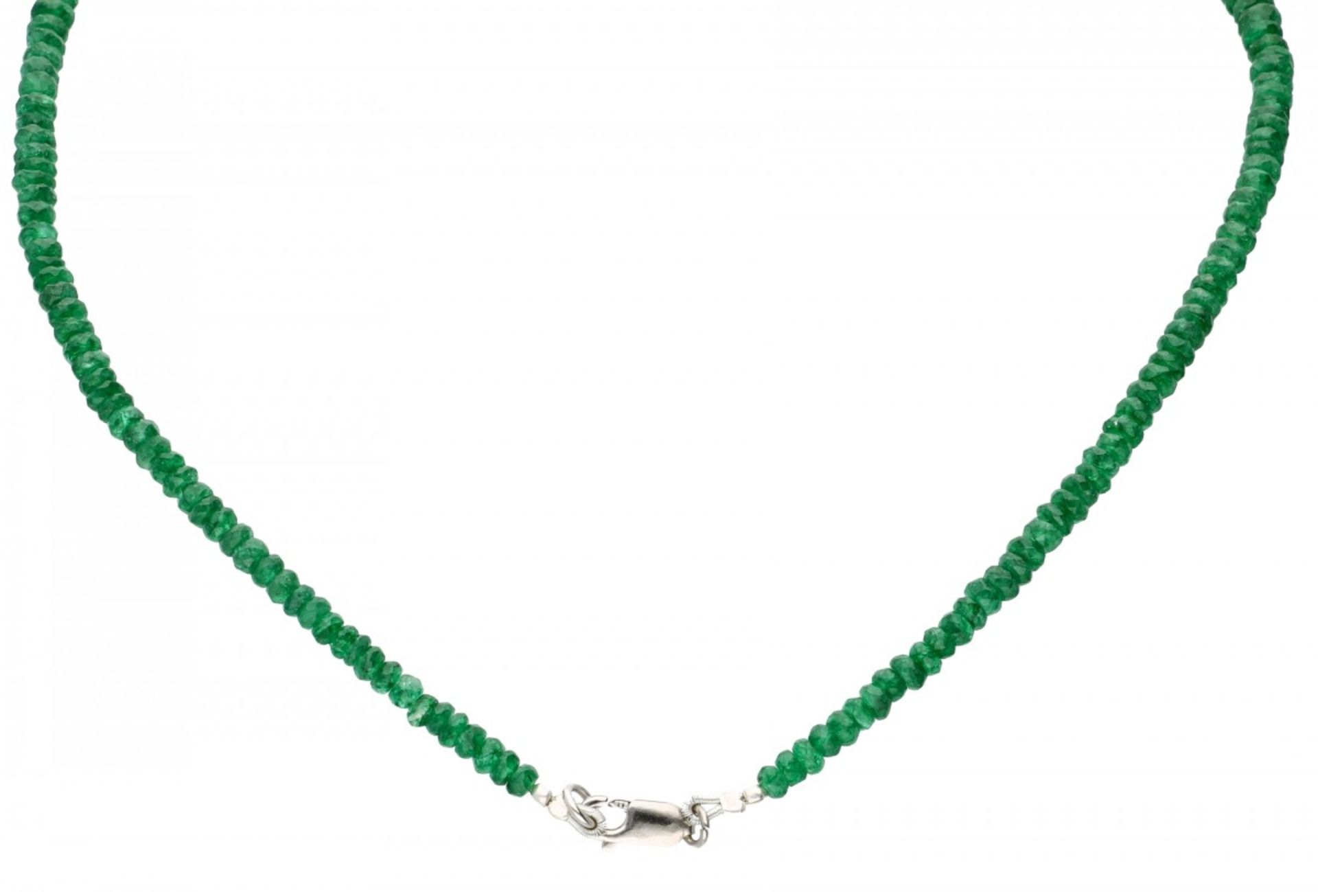 Single strand necklace with a 925/1000 silver closure, completely set with green quartz and ruby in  - Image 2 of 2