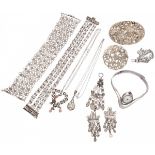 Lot of various silver jewelry - 800/1000 and 835/1000.