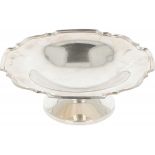 Bonbon bowl on a silver base.