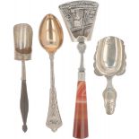 (4) piece lot of sugar / tea scoops and Tiffany & Co spoon silver.