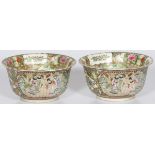 A lot with (2) cachepots with Canton-decor, China, late 20th century.