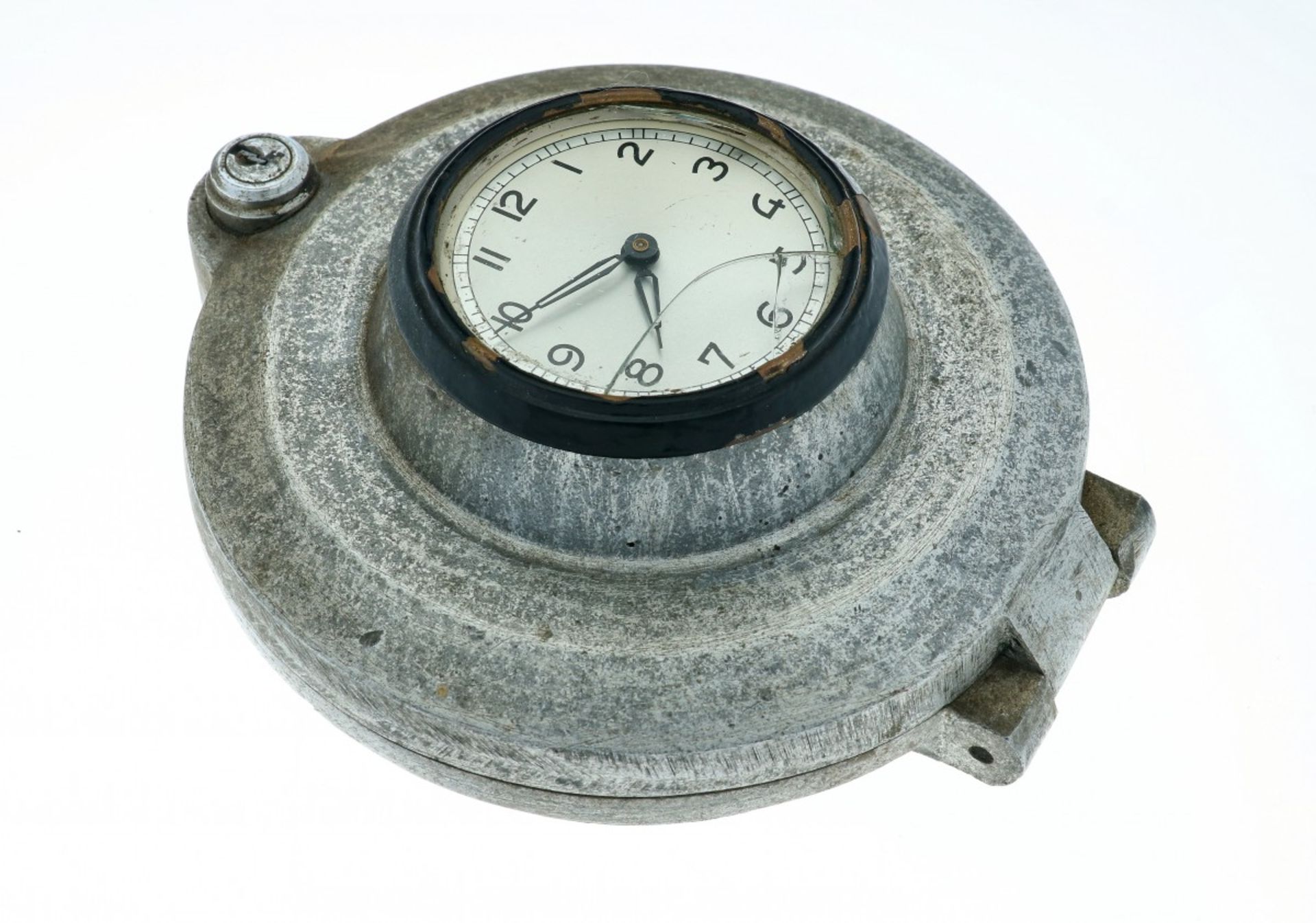 Industrial valve shaped wall clock - Image 3 of 4