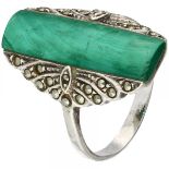Silver vintage ring set with malachite and marcasite - 925/1000.