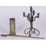 A WOI trench art chandelier, together with a trench art vase and a WOI bajonet, 1st quarter 20th cen