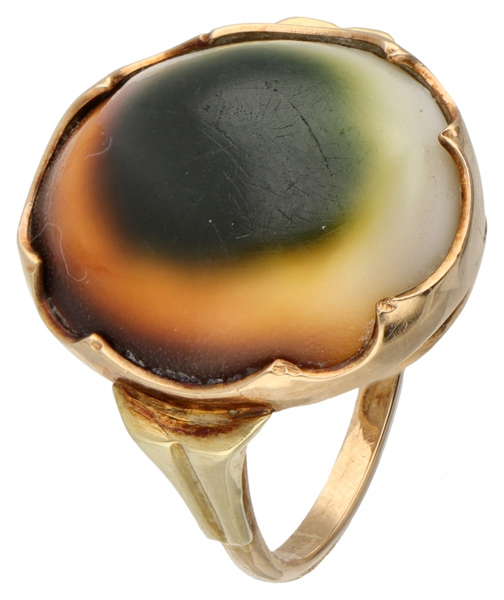 Yellow gold vintage solitaire ring set with an operculum shell - 14 ct.