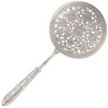 Spoon silver.