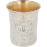 Drinking cup silver.