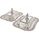 (2) piece lot of tureens 'a double usage' silver-plated.