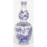 A large handpainted Delftware gourd vase, The Netherlands, 1st half of the 20th century.