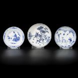 A lot of (3) porcelain plates, two with decorations of deer, one with Long Eliza and a boy, China, 1