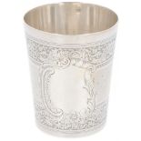 Drinking cup silver.