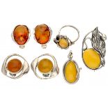 Set of silver earrings, pendants and ring set with amber - 925/1000.