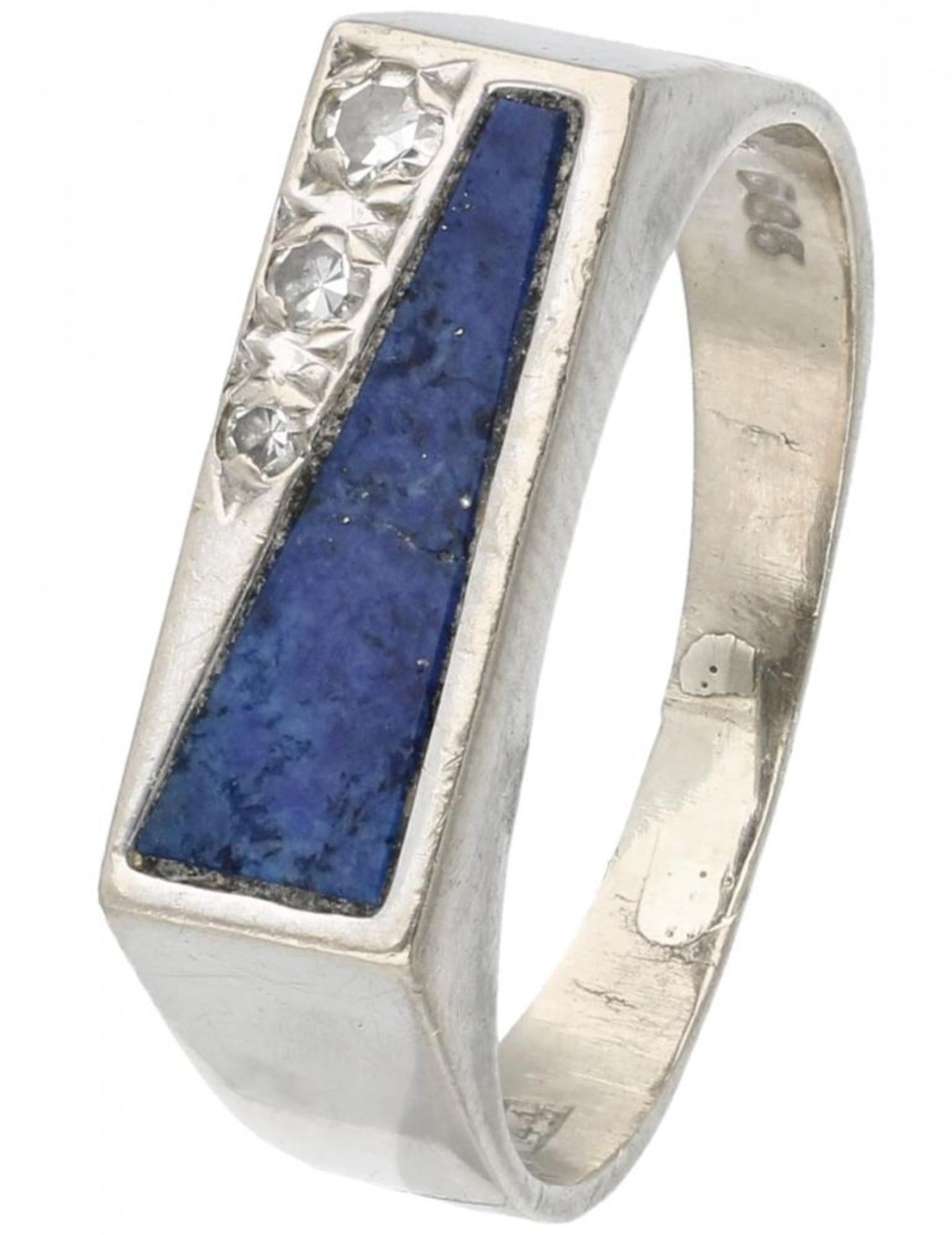 14K. White gold ring set with approx. 0.06 ct. diamond and lapis lazuli.