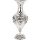 Showpiece vase silver.