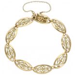 14K. Yellow gold filigree link bracelet.