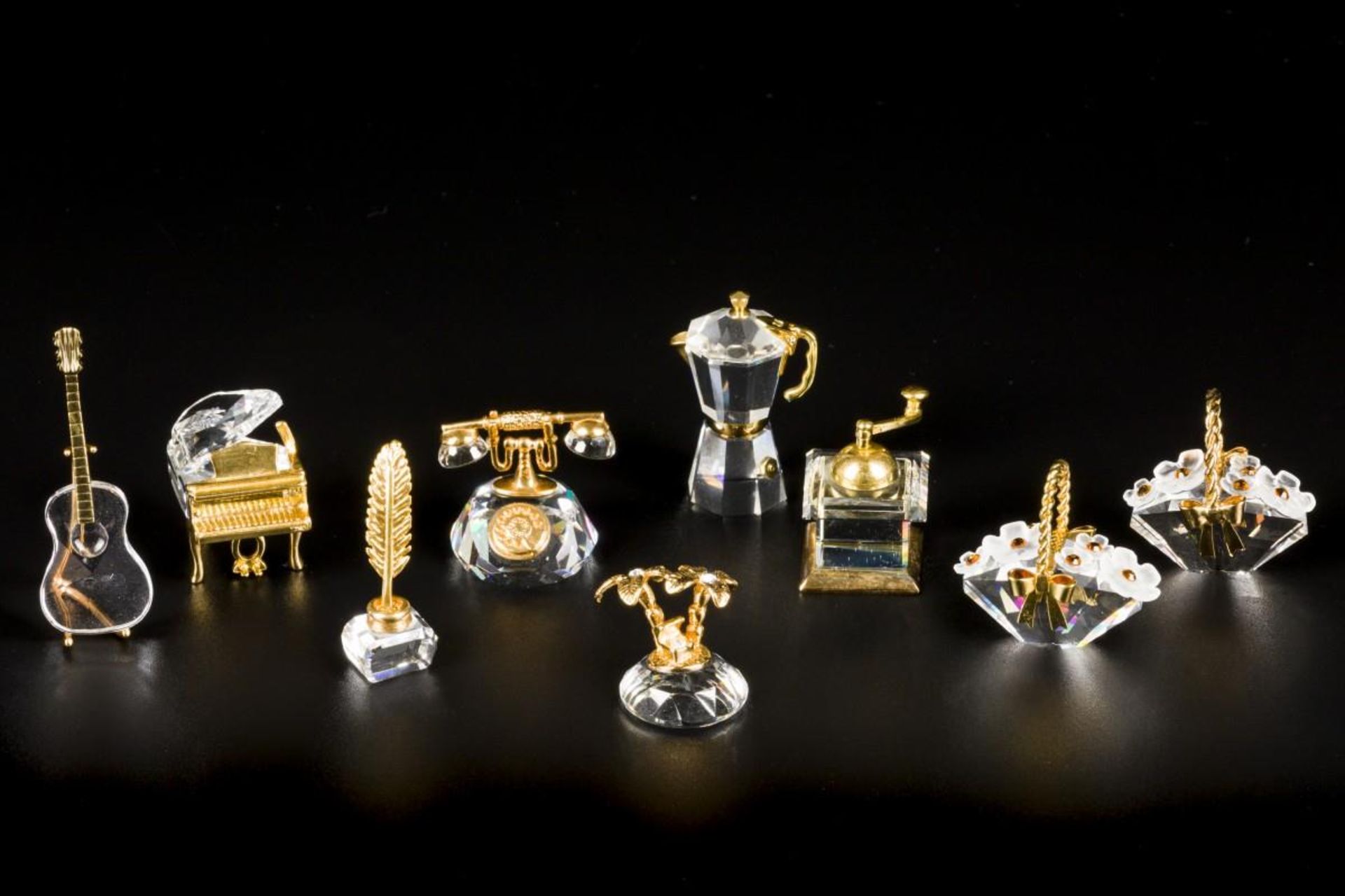 (9) piece lot Swarovski miniatures