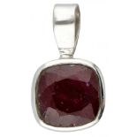 Silver pendant set with a ruby ​​- 925/1000.